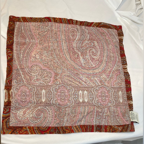 Pottery Barn Vintage Paisley Linen Napkins Set of 12 - Picture 3 of 15